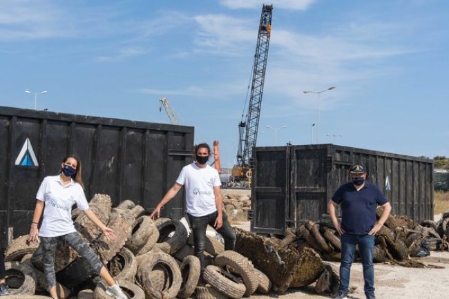 14,2 Τόνοι απορριμμάτων ανασύρθηκαν από 8 λιμένες