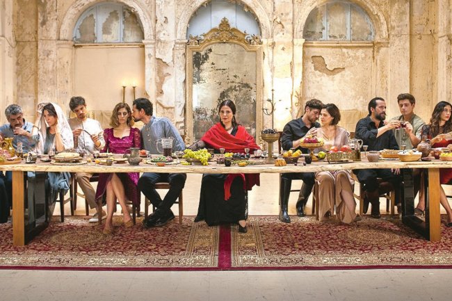 «Βεντέτα» στα κανάλια: Ρίχνουν στη μάχη 25 σειρές